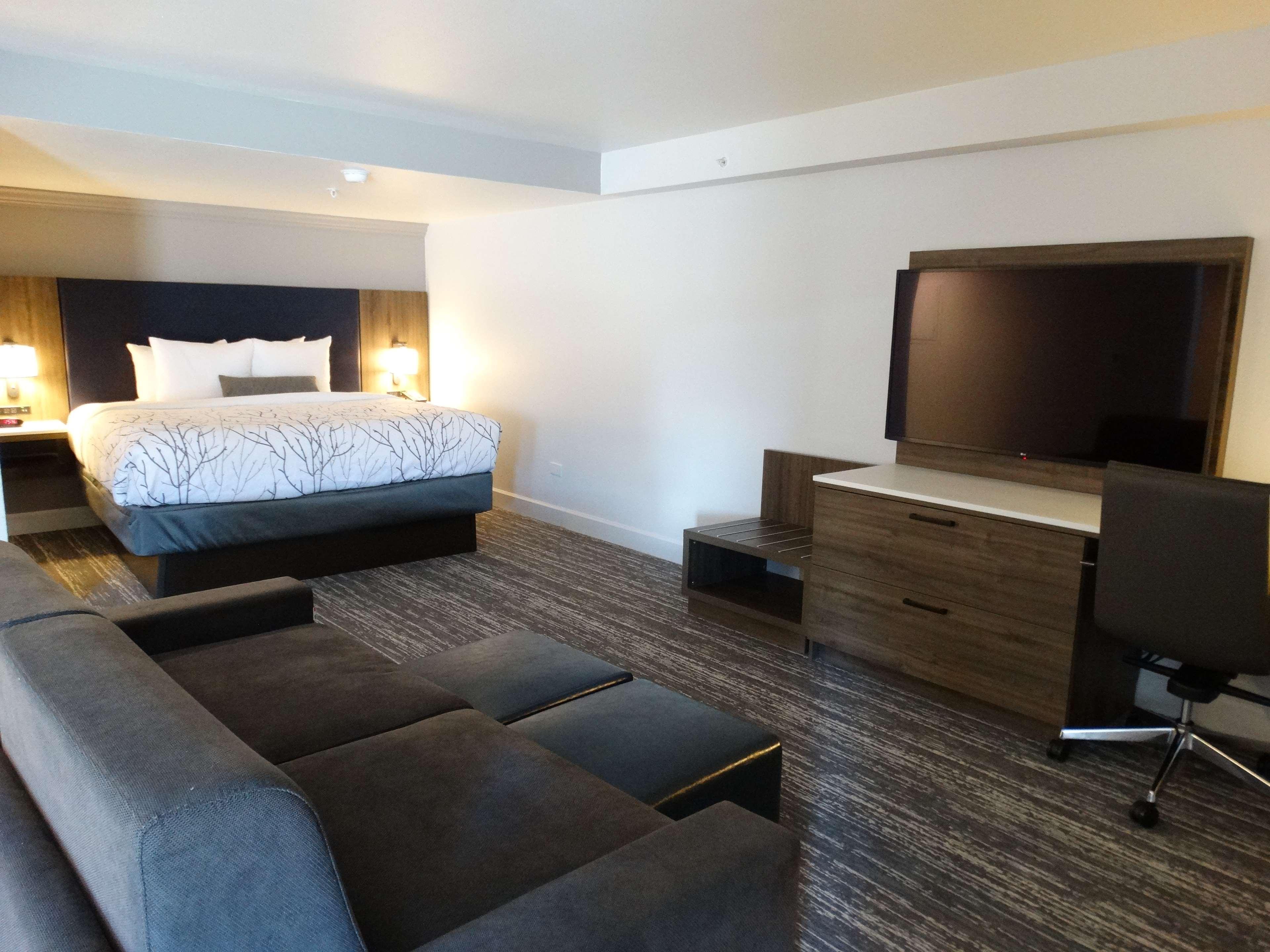 Отель Best Western Premier Denver East Номер фото