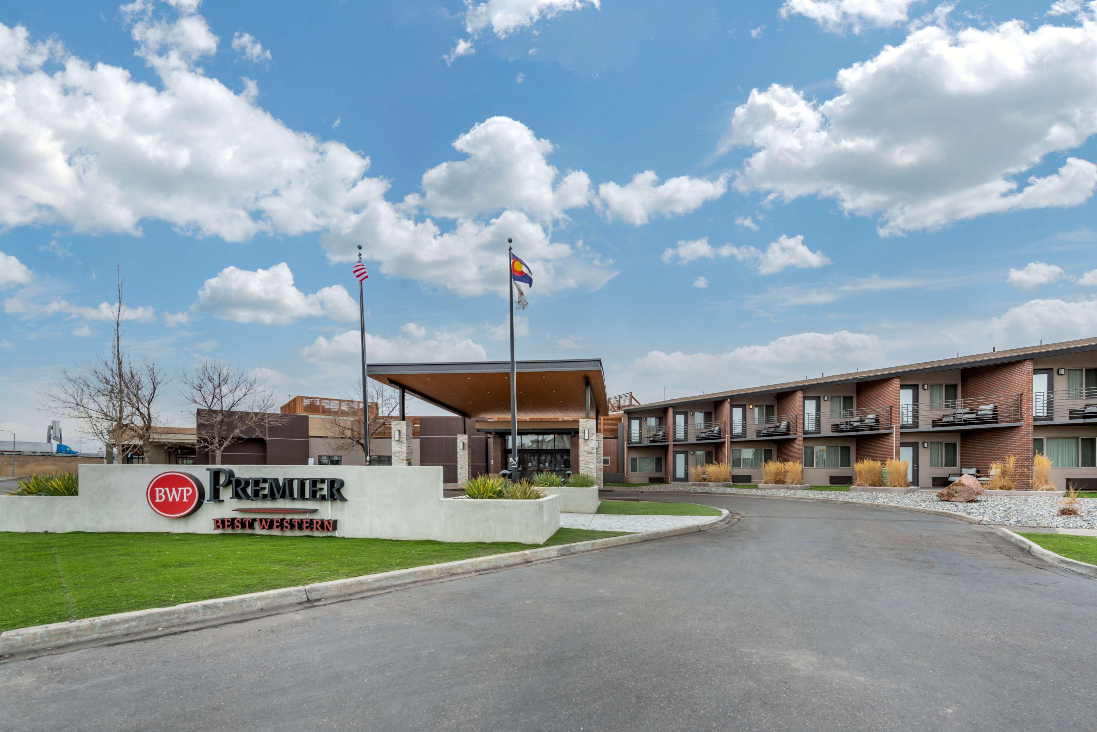 Отель Best Western Premier Denver East Экстерьер фото