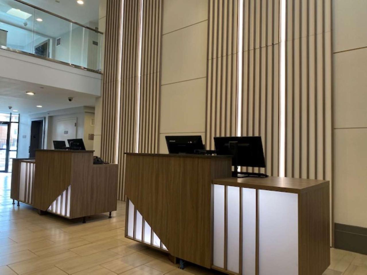 Best Western Premier Denver East Экстерьер фото