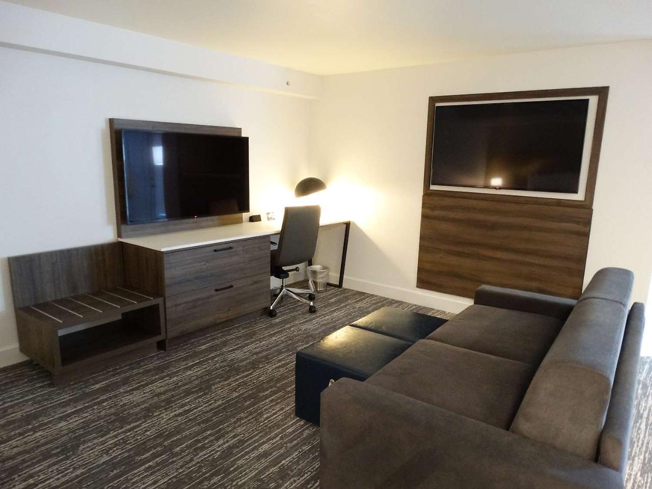 Best Western Premier Denver East Экстерьер фото